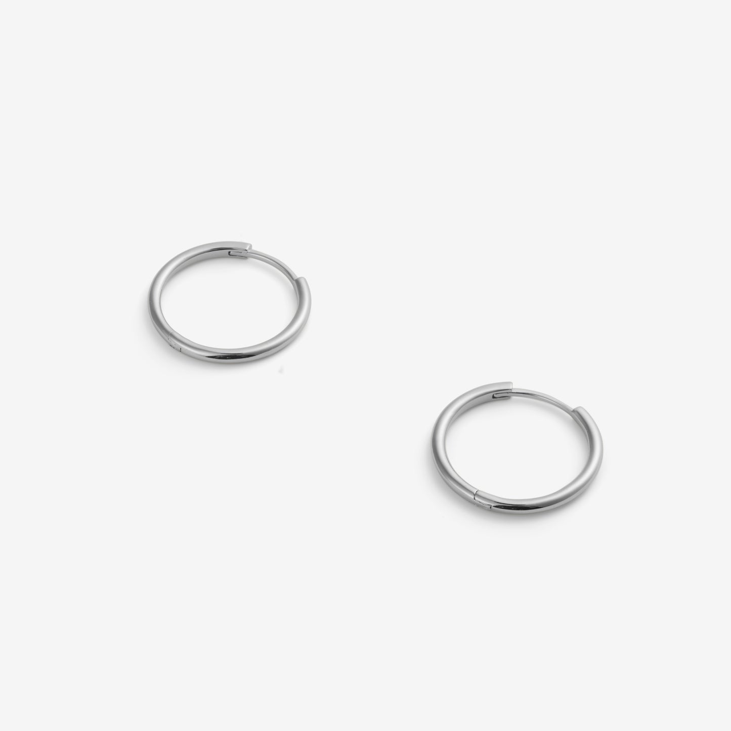 THIN HOOPS Silver