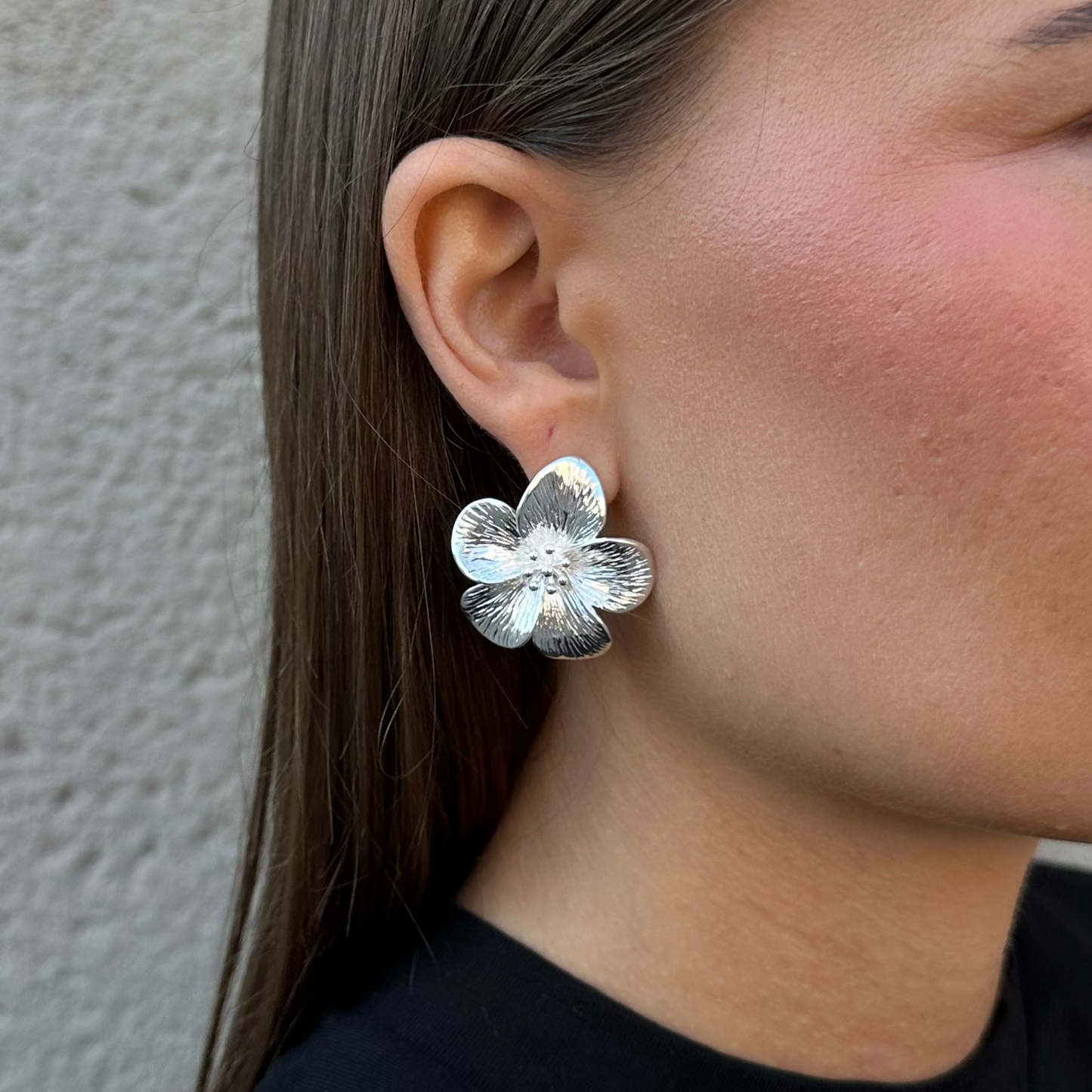 LARGE FLOWER EARRINGS Silver