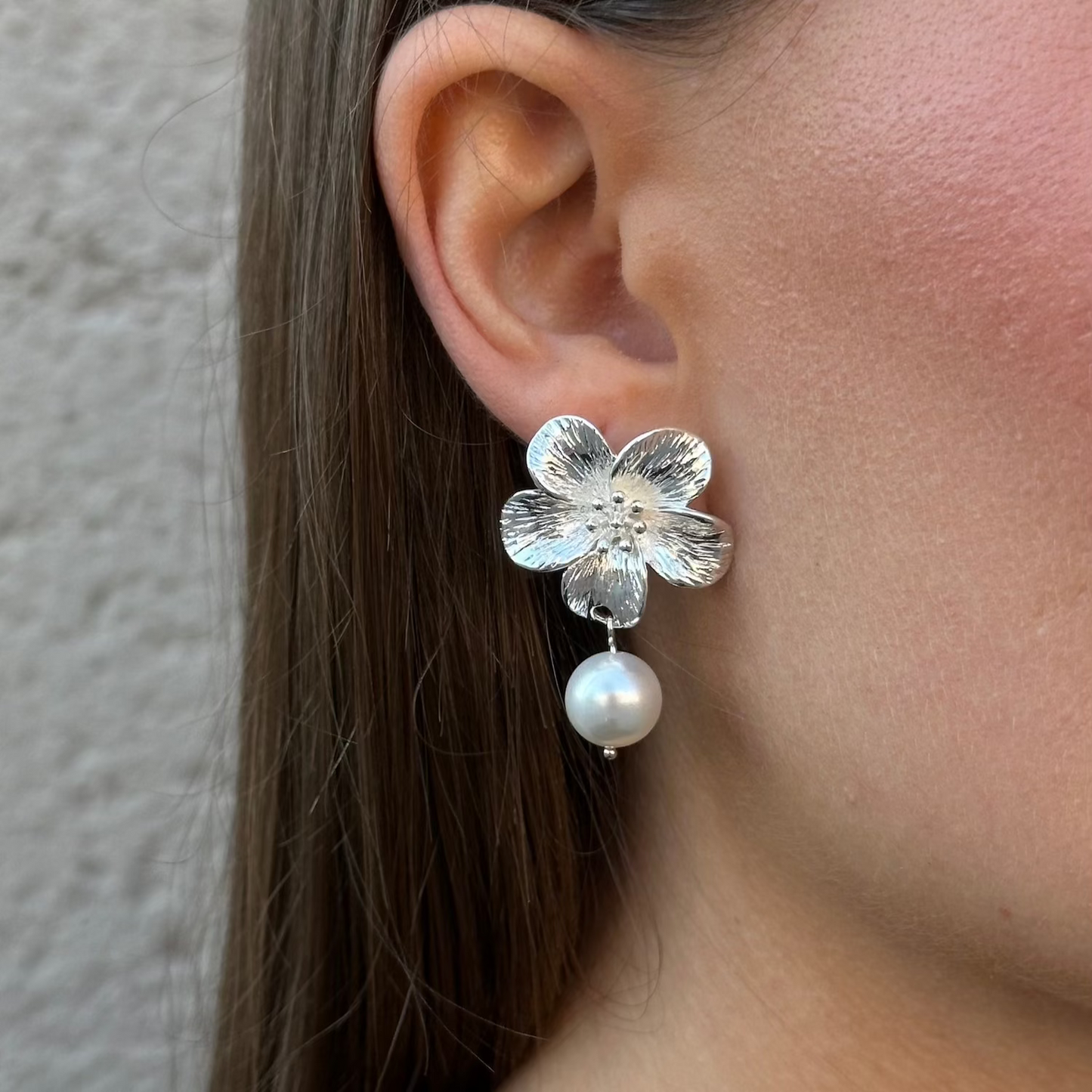 FLOWER PEARL EARRINGS Silver