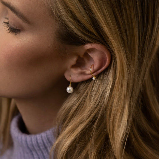 PEARL HOOK EARRINGS Gold