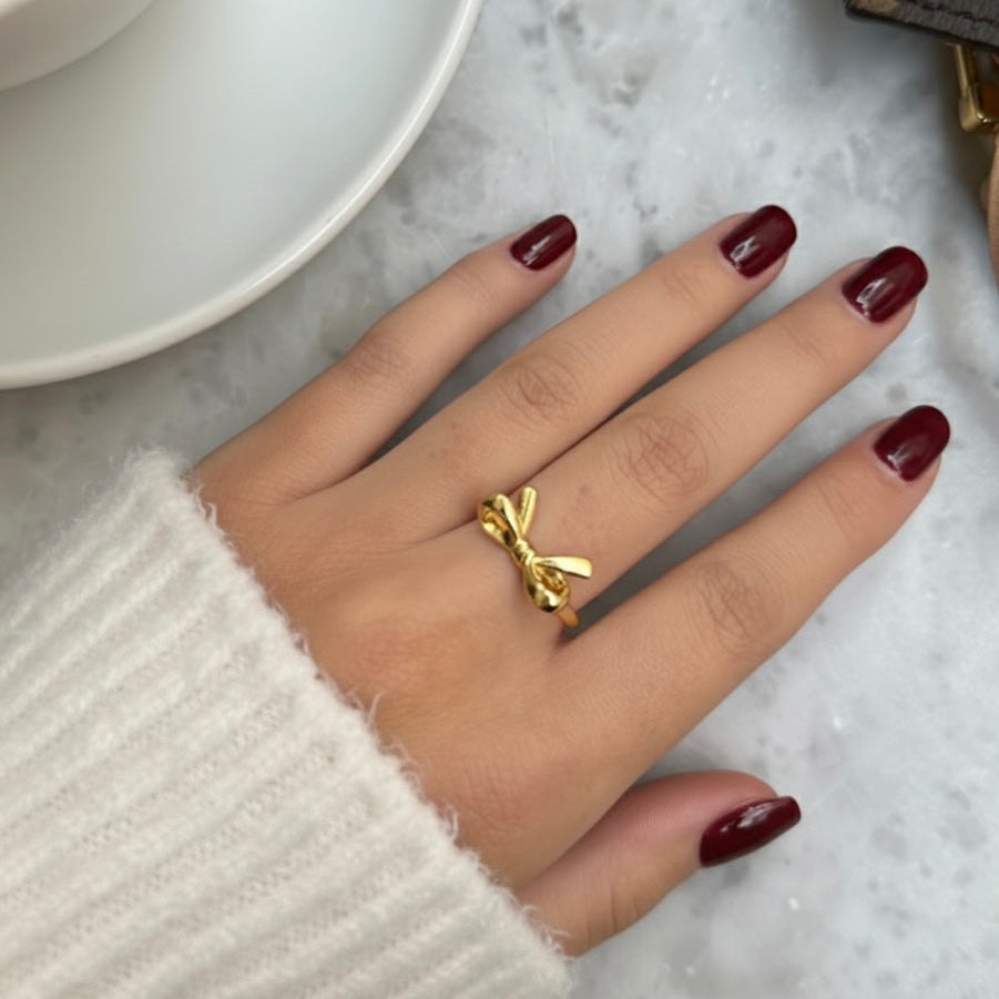 SWEET BOW RING Gold