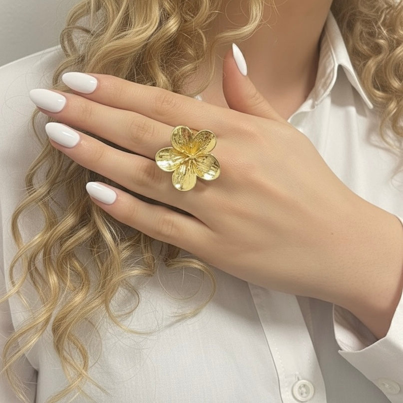 LARGE FLOWER RING Gold