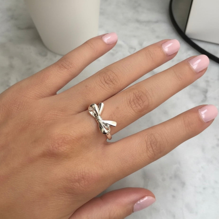 SWEET BOW RING Silver